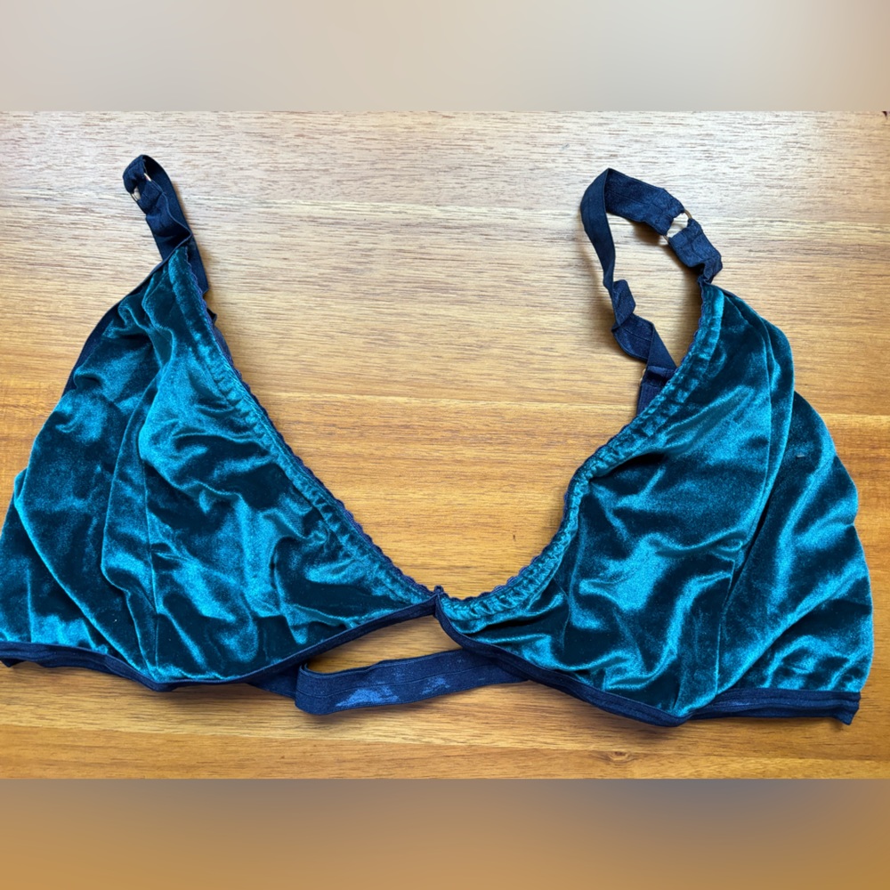 Solstice Intimates Velvet Equinox Bralette - Picture 2 of 9